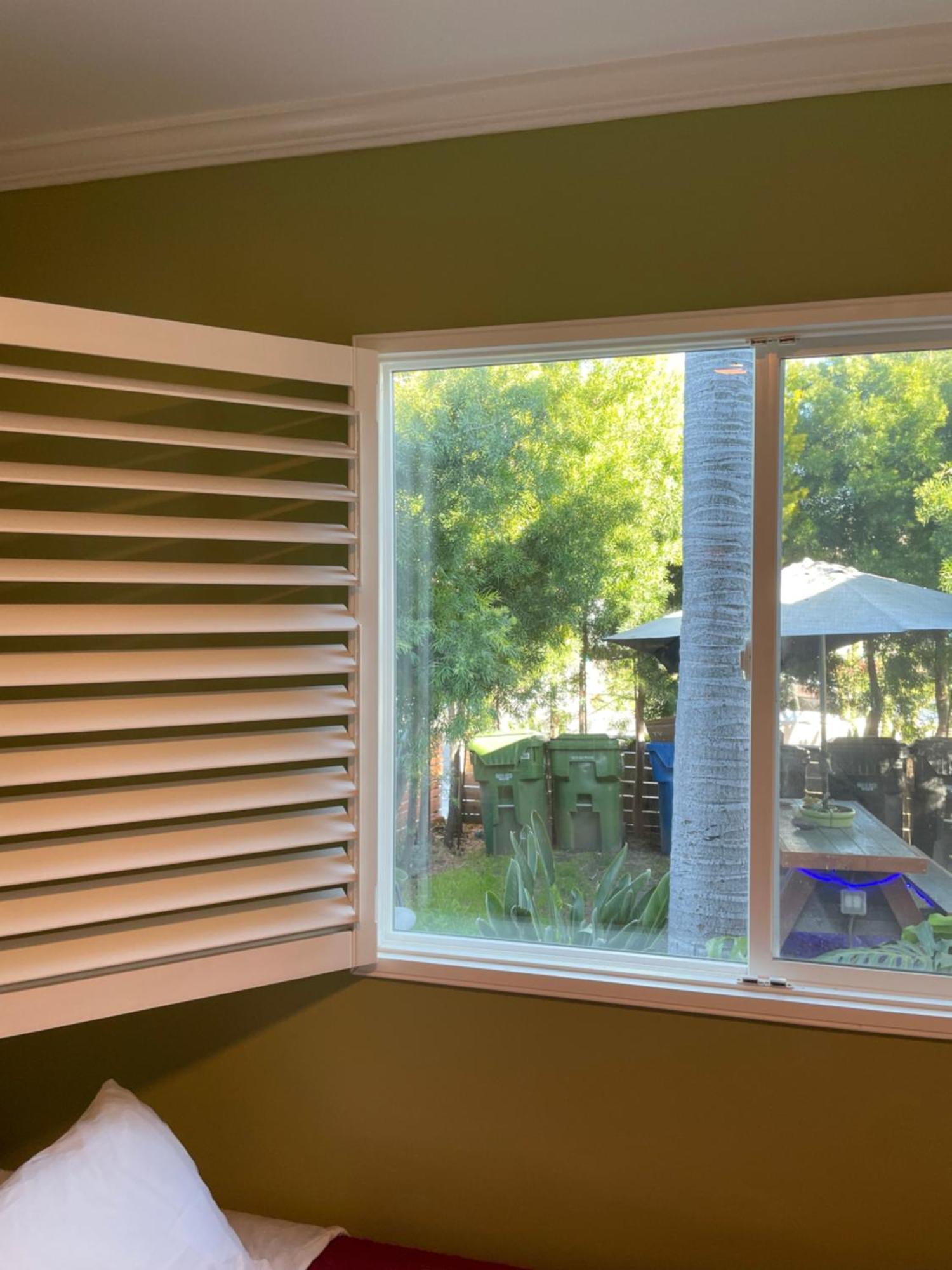 Private Room In Los Angeles With Wifi And Ac And Private Fridge!!! Exterior photo